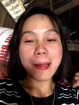 QuingLin online show from October 2025 07:43:02 AM