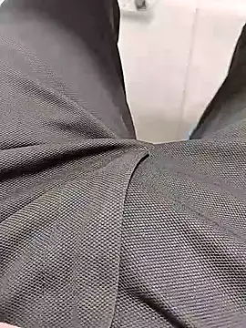 themasklover online show from February 2026 06:45:01 AM