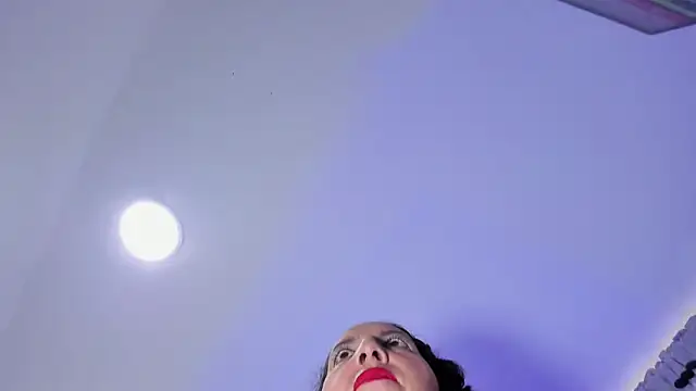 Luna Naughty1 online show from September 2025 07:15:02 PM