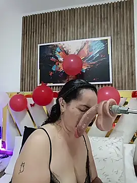 Luna Naughty1 online show from February 2026 07:53:02 PM