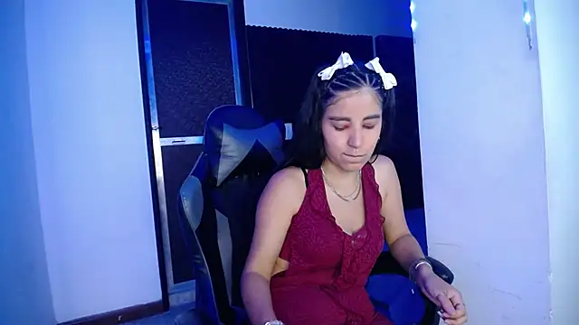 Snapshot of Lucy-23 chatting on November 2025 11:26:02 PM Lucy-23 online show from November 2025 11:26:02 PM