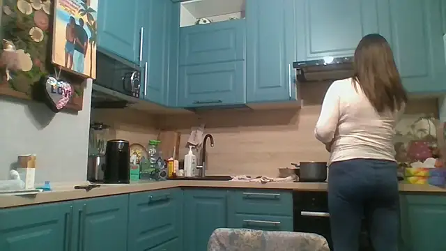 Snapshot of ALICAINWONDERLAND chatting on November 2025 05:23:01 PM ALICAINWONDERLAND online show from November 2025 05:23:01 PM