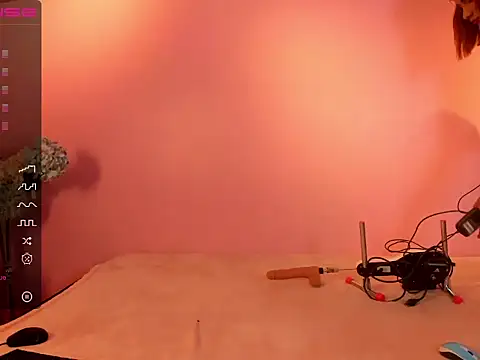 Snapshot of Solecito_TransHott chatting on September 2025 08:01:01 PM Solecito TransHott online show from September 2025 08:01:01 PM