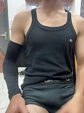 coupleyug online show from May 2026 03:50:02 PM