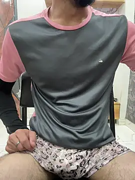 coupleyug online show from June 2026 02:05:01 PM