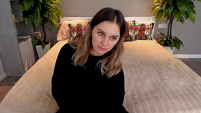 Snapshot of SofiSoft chatting on September 2025 05:29:02 AM SofiSoft online show from September 2025 05:29:02 AM