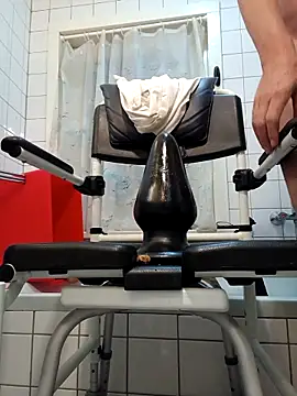 toywood online show from September 2025 04:49:02 AM