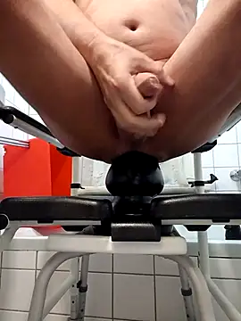 toywood online show from October 2025 04:52:01 AM