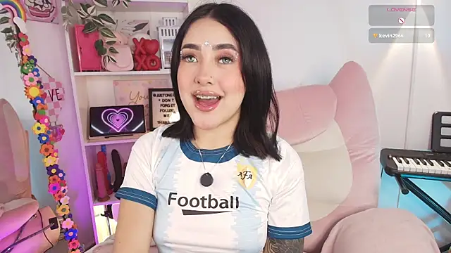 justonecute online show from March 2026 04:51:01 AM