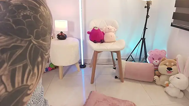 justonecute online show from July 2026 02:09:02 AM