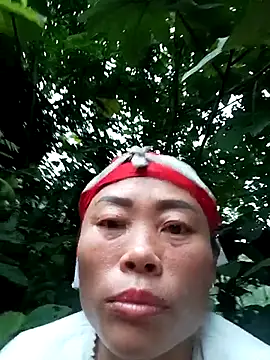 Snapshot of CoMay003 chatting on September 2025 11:05:02 PM CoMay003 online show from September 2025 11:05:02 PM