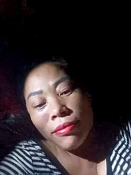 Snapshot of CoMay003 chatting on September 2025 04:11:01 PM CoMay003 online show from September 2025 04:11:01 PM