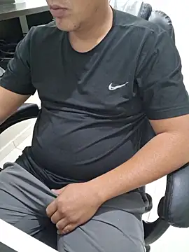 Carloskasado online show from October 2025 11:49:02 PM