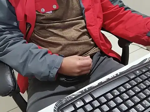 Carloskasado online show from July 2026 11:25:01 PM