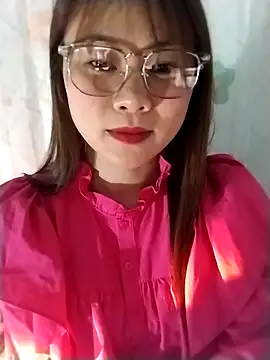 Snapshot of Sisi_dy01 chatting on April 2026 01:42:02 PM Sisi dy01 online show from April 2026 01:42:02 PM