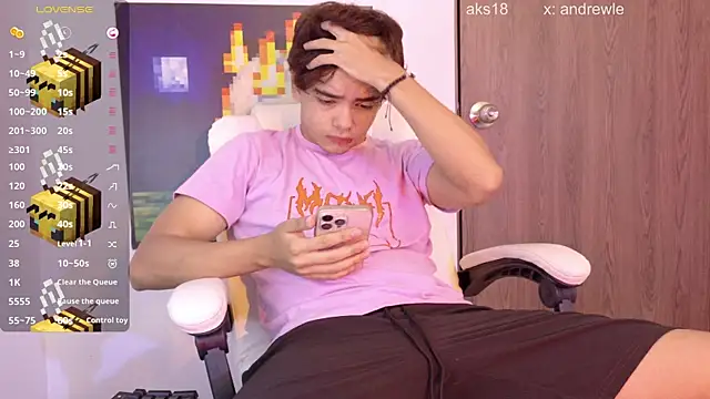 an drew18 online show from June 2026 01:47:01 PM
