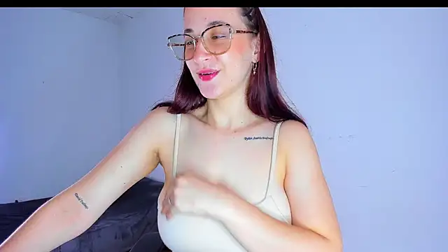 Laura Ivy online show from June 2026 01:26:02 PM