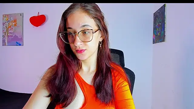 Laura Ivy online show from June 2026 01:04:01 PM