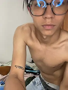 diegoand0911 online show from April 2026 09:16:02 PM