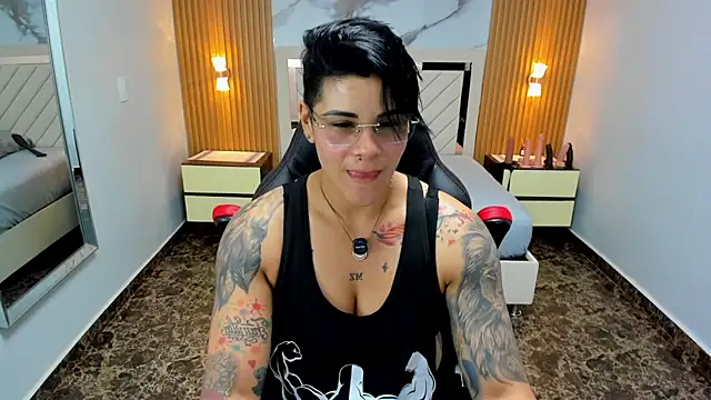 KAROLLJONES1 online show from March 2026 07:35:01 PM