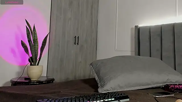 Ice Princess  online show from October 2025 04:55:01 AM