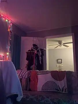 Snapshot of goddessmissmia chatting on February 2026 06:40:02 AM goddessmissmia online show from February 2026 06:40:02 AM