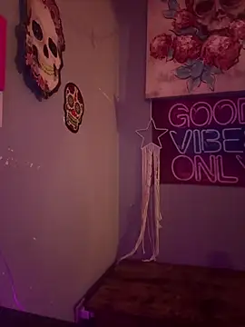 Snapshot of goddessmissmia chatting on March 2026 11:01:02 AM goddessmissmia online show from March 2026 11:01:02 AM