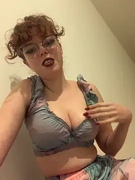 Snapshot of Kyokko-doll chatting on November 2025 11:43:01 PM Kyokko-doll online show from November 2025 11:43:01 PM