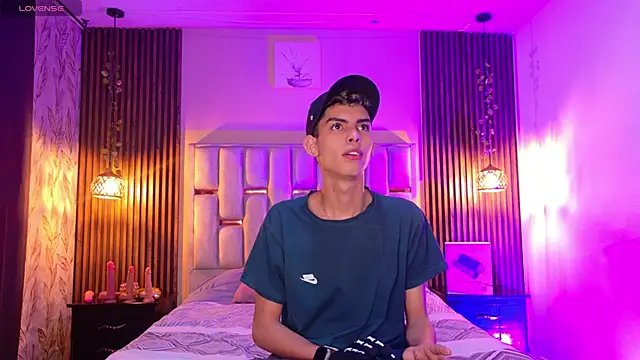 Room 69x online show from May 2026 12:01:02 PM