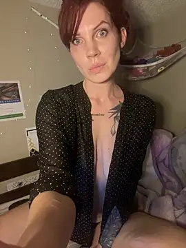 mzz lillypillxoxo online show from March 2026 01:42:02 AM