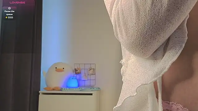 roxydolll online show from March 2026 02:06:02 AM