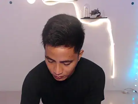 Lloyd wintours online show from March 2026 08:13:02 PM