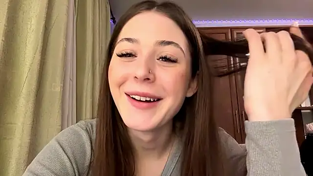 Adel strongwoman online show from February 2026 07:17:02 PM