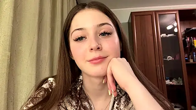 Snapshot of Adel_strongwoman chatting on April 2026 06:41:01 PM Adel strongwoman online show from April 2026 06:41:01 PM