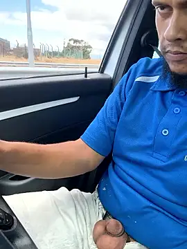 Snapshot of Smallboybigworld chatting on January 2026 12:21:01 PM Smallboybigworld online show from January 2026 12:21:01 PM