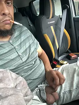 Snapshot of Smallboybigworld chatting on February 2026 03:21:01 PM Smallboybigworld online show from February 2026 03:21:01 PM