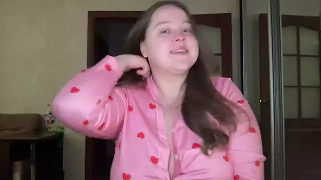 Snapshot of Alice898 chatting on October 2025 04:54:01 AM Alice898 online show from October 2025 04:54:01 AM