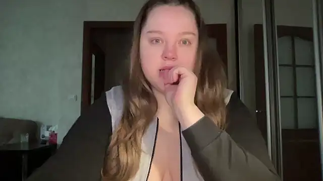 Snapshot of Alice898 chatting on October 2025 11:33:02 AM Alice898 online show from October 2025 11:33:02 AM