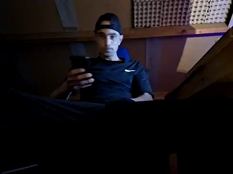 kompiee online show from October 2025 06:41:02 PM