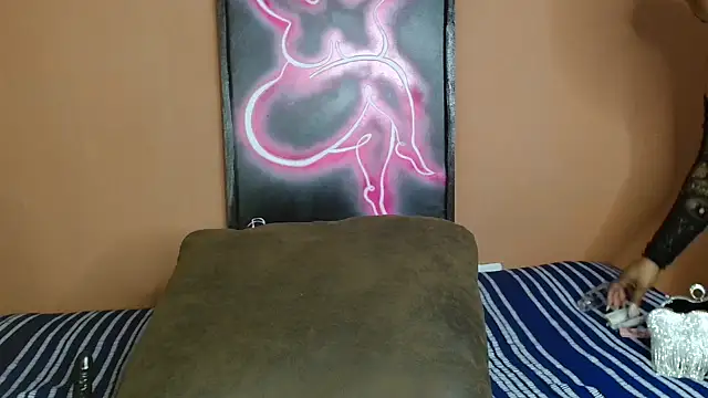 SexxyAddiict online show from September 2025 01:42:02 AM