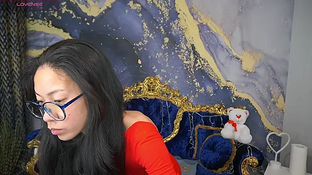 Snapshot of Yen_Star chatting on April 2026 08:13:02 PM Yen Star online show from April 2026 08:13:02 PM