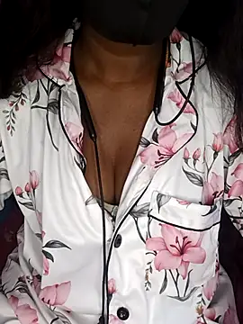 Snapshot of Thamilmegalai chatting on January 2026 03:45:02 AM Thamilmegalai online show from January 2026 03:45:02 AM