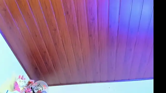 Snapshot of Candy_violetta_ chatting on October 2025 05:19:02 PM Candy violetta online show from October 2025 05:19:02 PM