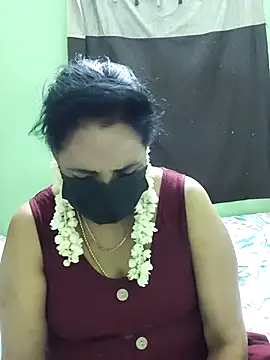 mallu-lover online show from September 2025 05:14:02 PM