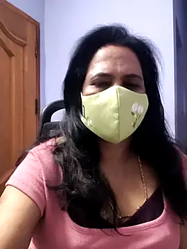 mallu-lover online show from November 2025 08:14:02 AM