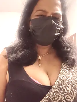 mallu-lover online show from April 2026 08:57:02 PM