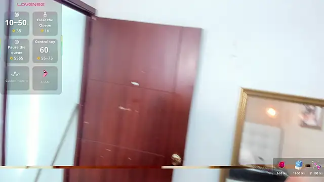 Miladiosa online show from September 2025 11:56:02 AM