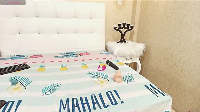 Miladiosa online show from February 2026 12:52:01 PM