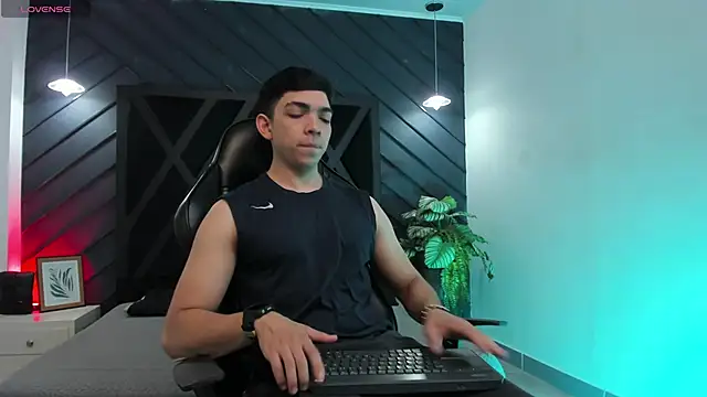 Eryonbradley online show from January 2026 11:26:01 AM