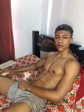 Snapshot of RickyEbony chatting on January 2026 03:36:02 PM RickyEbony online show from January 2026 03:36:02 PM